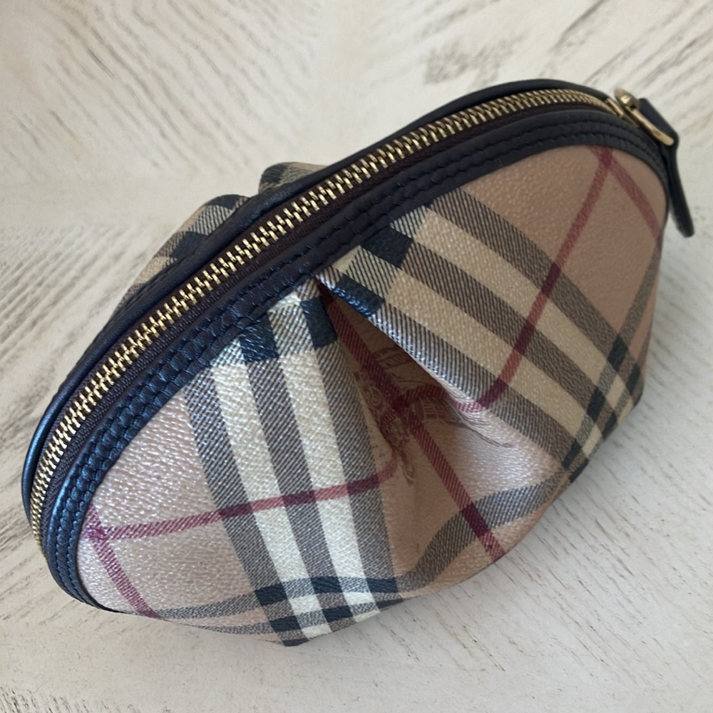 BURBERRY - Picture 6 of 7